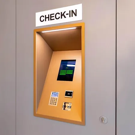 Szálloda Hbf-sued 3*