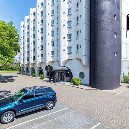 Szálloda Hbf-sued 3*