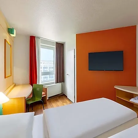 Hbf-sued 3*