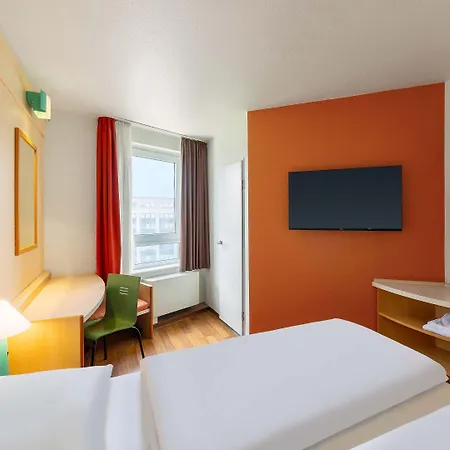 Hotel Ibis Zentrum 3*